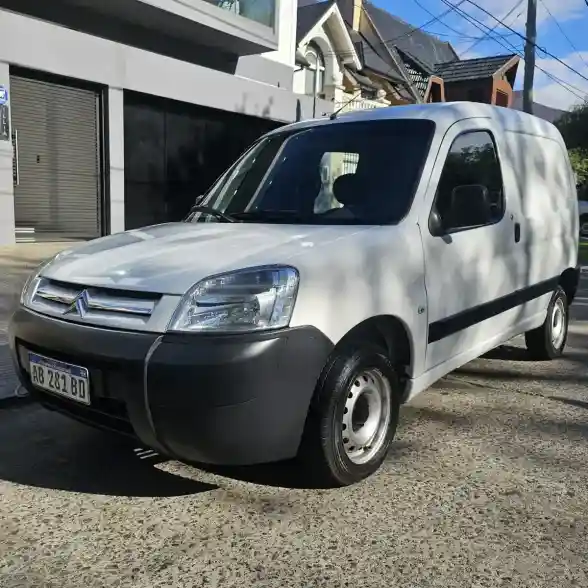 Citroën Berlingo Furgon 1.6 Bussines Hdi 92Cv Am54 2017 - foto 1