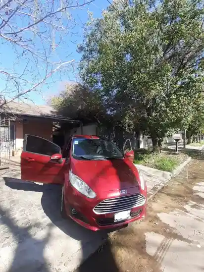 Ford Fiesta Kinetic 1.6 Se 120Cv 2014 - foto 3