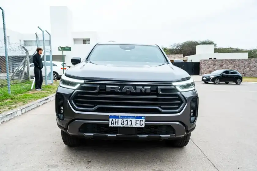 Ram Dakota 2.2Td Warlock 4Wd At8 2026 - foto 5