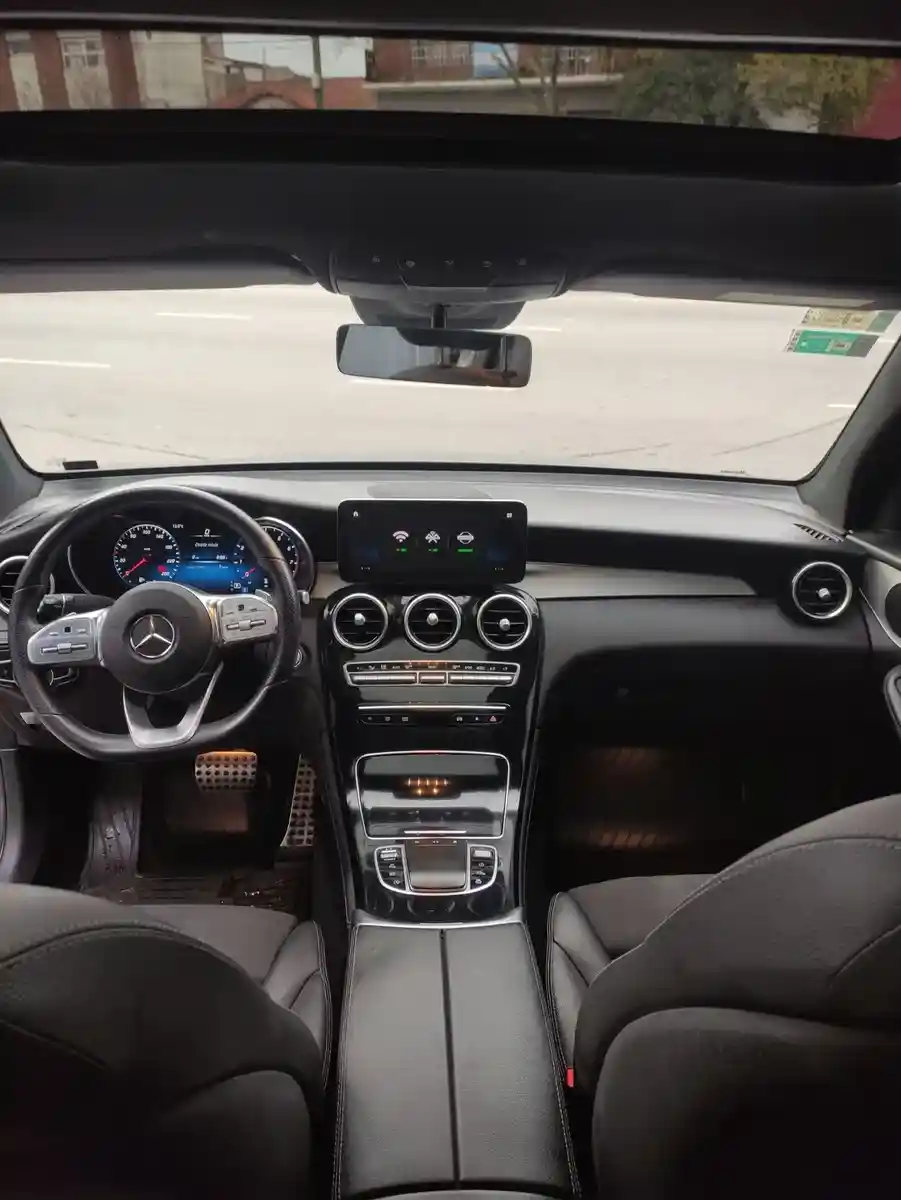 Mercedes-Benz Clase Glc 2.0 Glc300 Amg 4Matic Coupe At 2021 - foto 3