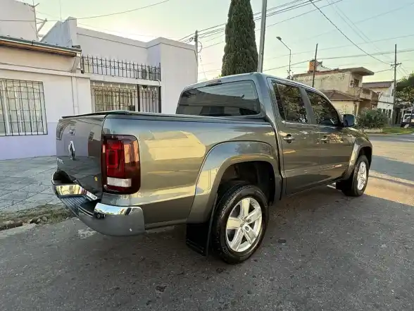 Volkswagen Amarok 2.0 Cd Tdi 180Cv 4X2 Highline Pack At 2022 - foto 2