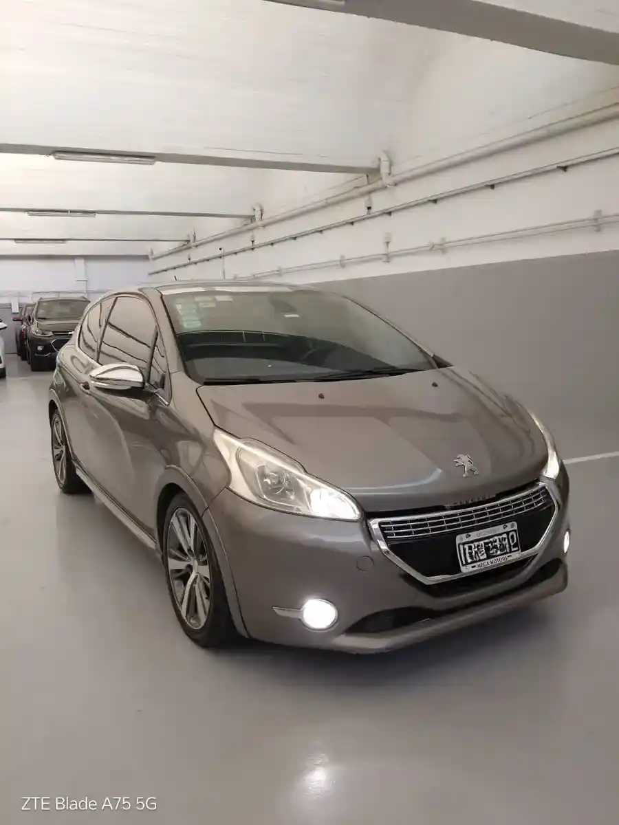 Peugeot 208 1.6 Thp Xy 3P 2014 - foto 2