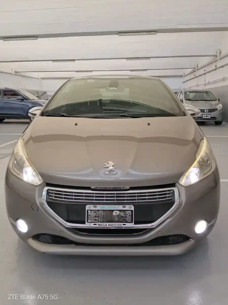 Peugeot 208 1.6 Thp Xy 3P 2014 - foto 3