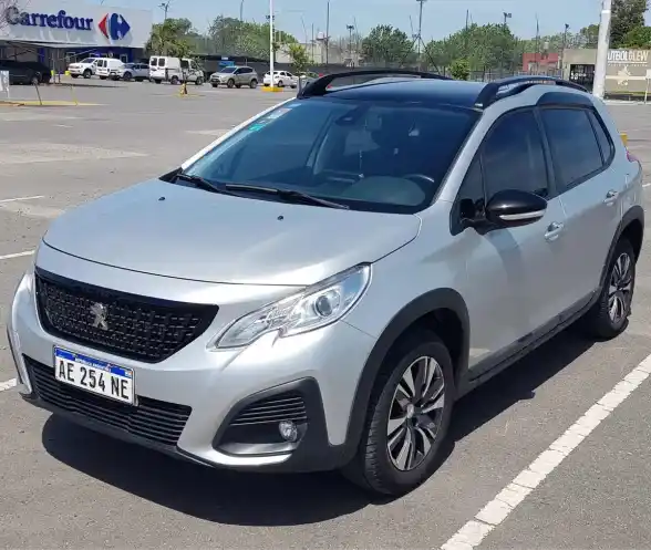 Peugeot 2008 2020 - foto 1