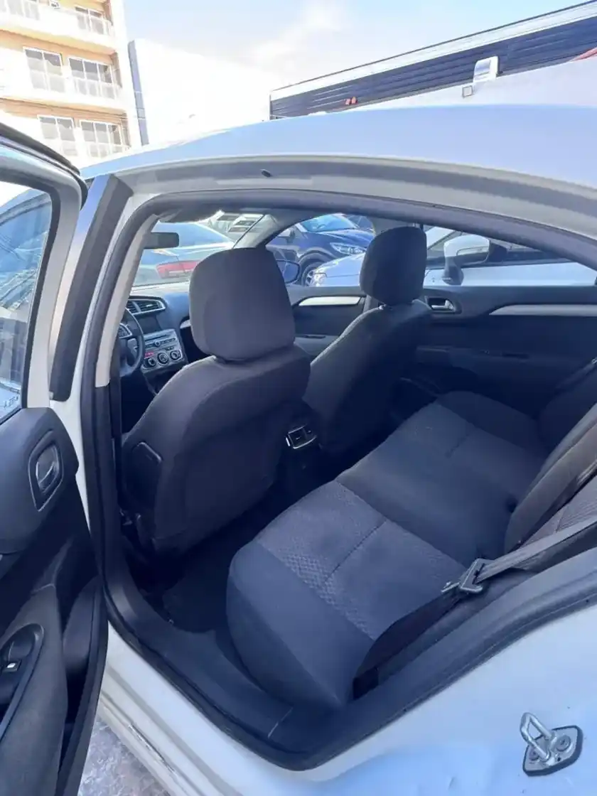 Citroën C4 Lounge 1.6 Thp 165 Feel Pack 2017 - foto 4