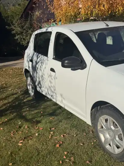 Renault Sandero 1.6 Expression Pack 90Cv 2019 - foto 2