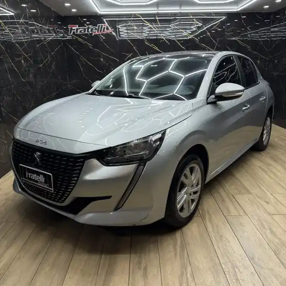 Peugeot 208 2021 - foto 1