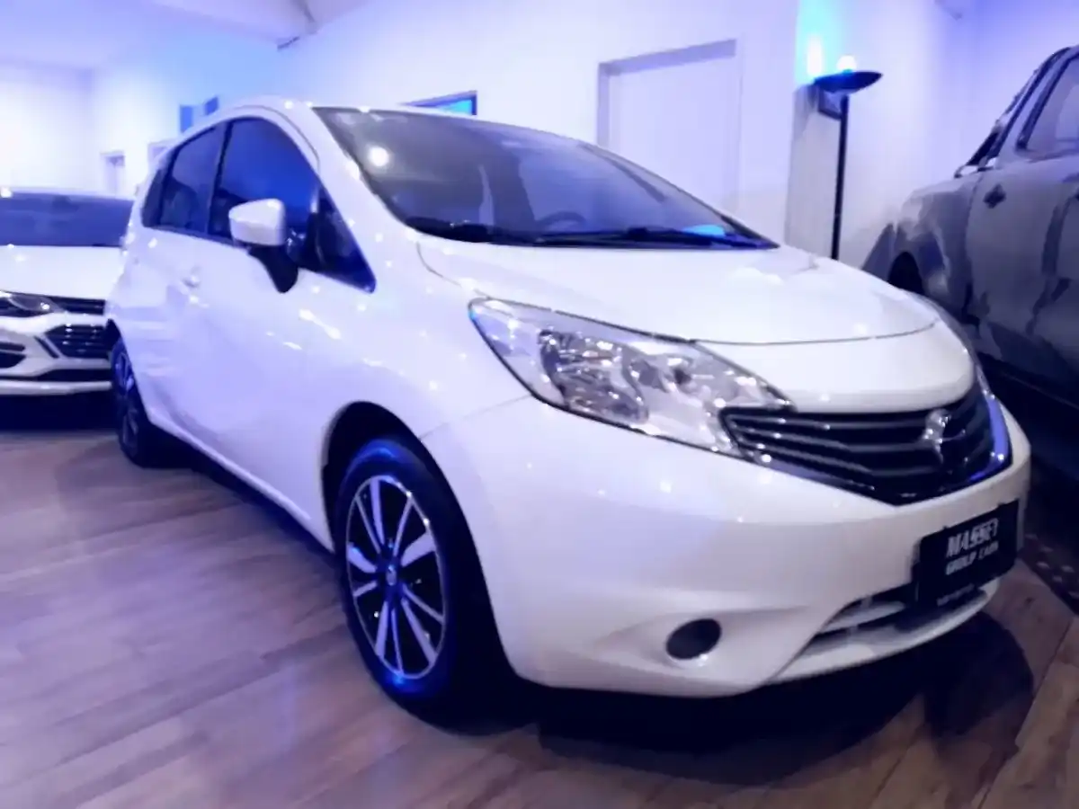 Nissan Note 1.6 Exclusive 110Cv Cvt 2019 - foto 4