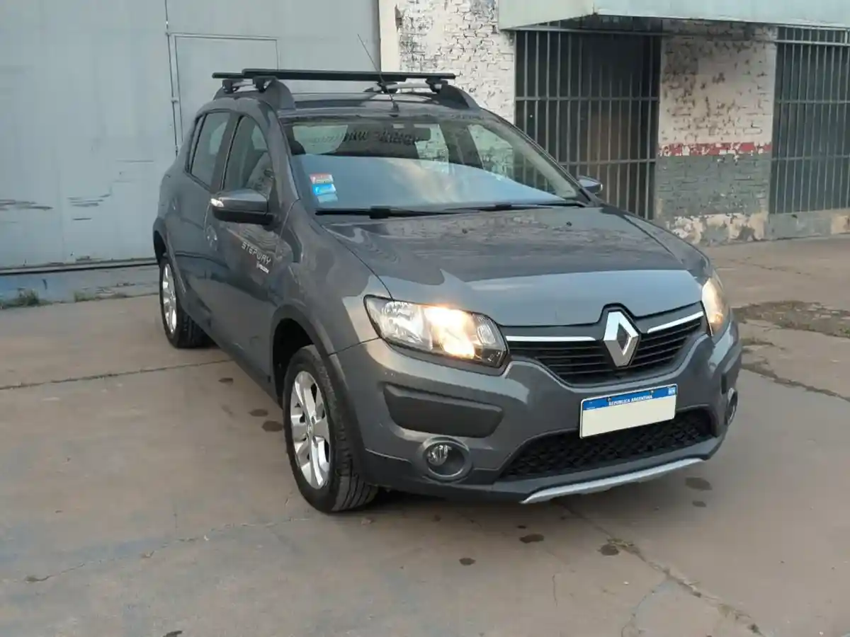 Renault Sandero Stepway 1.6 Privilege 105Cv 2019 - foto 2
