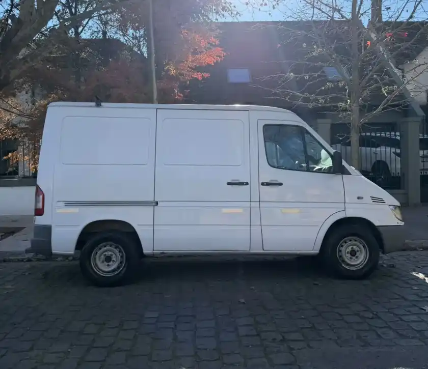 Mercedes-Benz Sprinter 2.1 313 Furgon 3000 V1 (G1Ba6) 2010 - foto 3