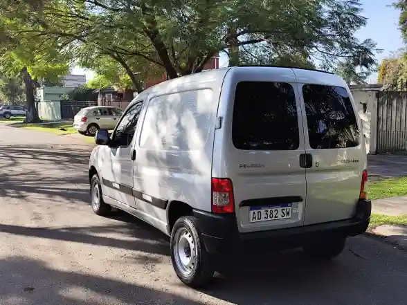 Peugeot Partner 1.6 Hdi Confort 2019 - foto 2