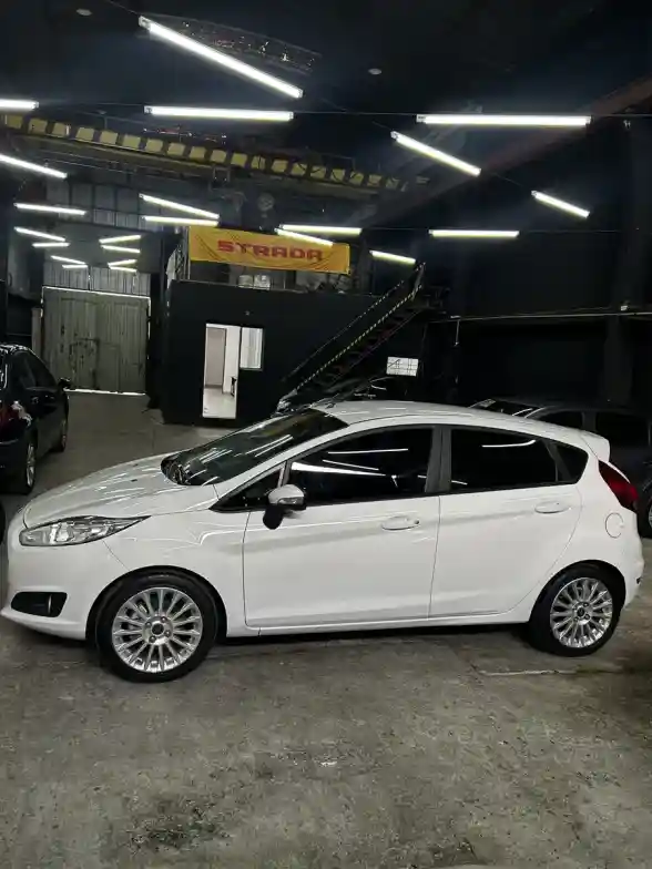 Ford Fiesta Kinetic 1.6 Se 2017 - foto 4