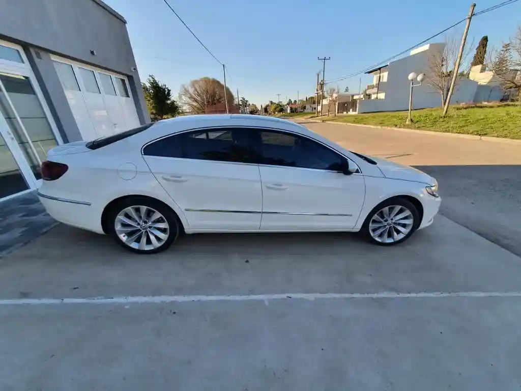 Volkswagen Cc 3.6 Highline V6 300Cv 2013 - foto 3
