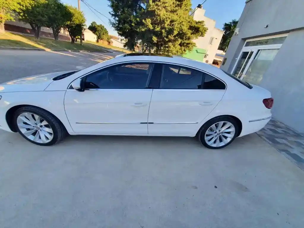 Volkswagen Cc 3.6 Highline V6 300Cv 2013 - foto 4