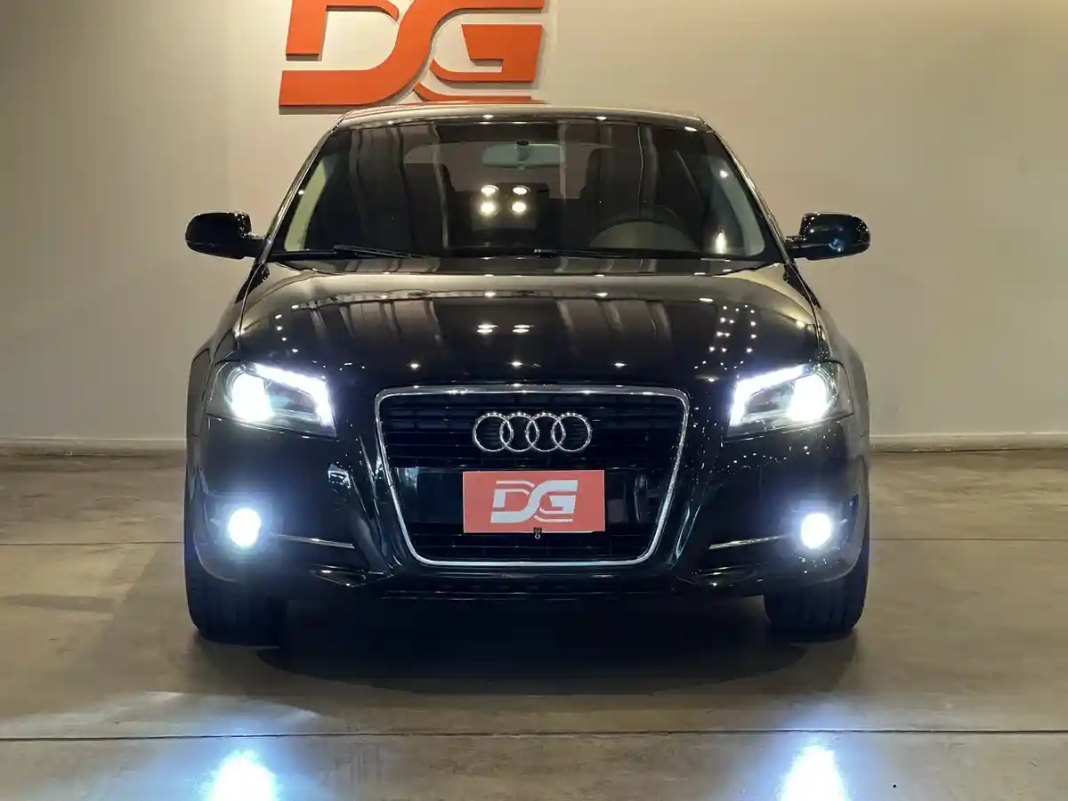 Audi A3 Sportback 1.4 Tfsi Stronic 122Cv 2013 - foto 2