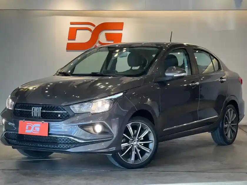Fiat Cronos 1.8 16V Precision 2021 - foto 1