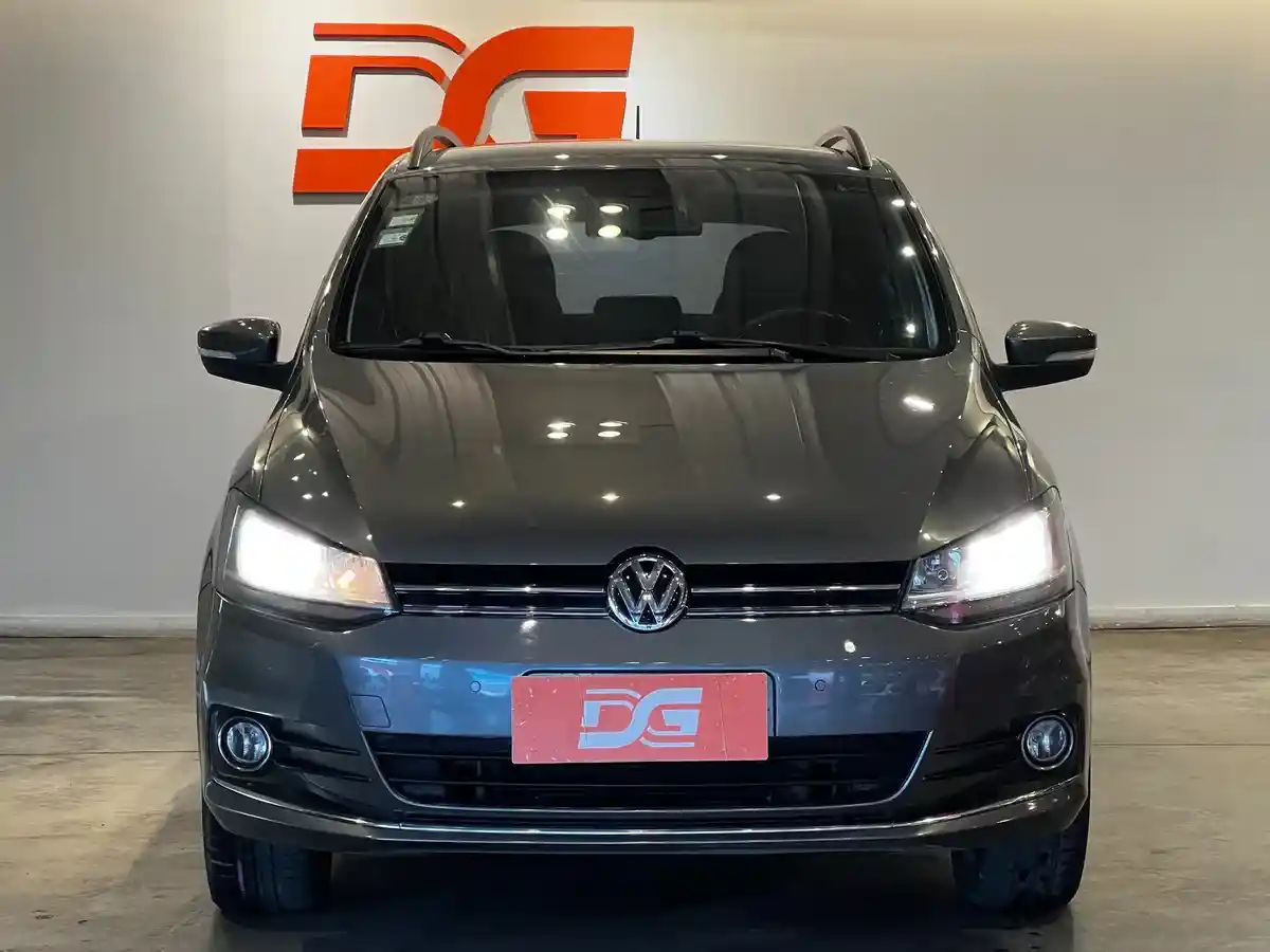 Volkswagen Suran 1.6 Highline Msi 110Cv 2015 - foto 5