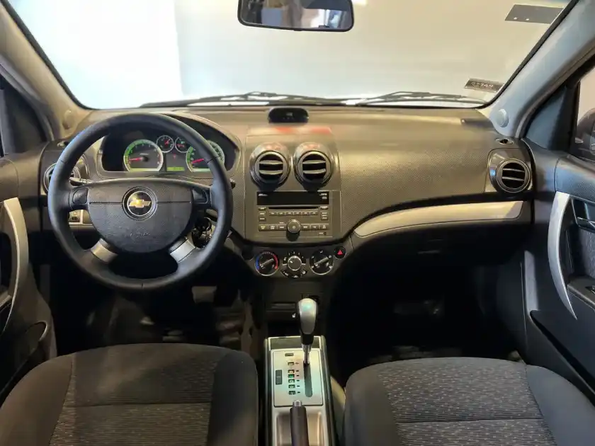 Chevrolet Aveo 1.6 Lt At 2011 - foto 2