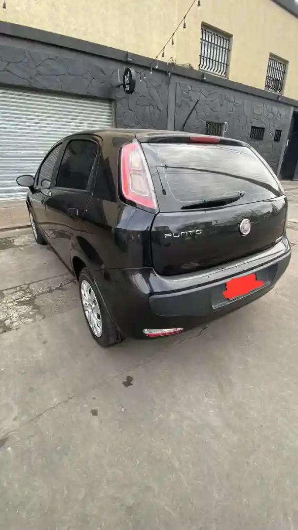 Fiat Punto 1.4 Attractive C/Radio Integrada 2014 - foto 2