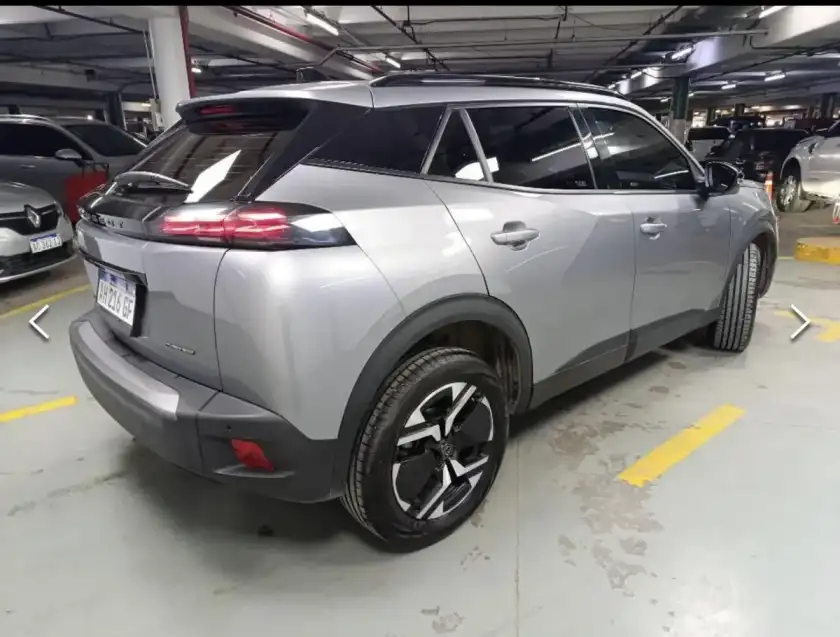 Peugeot 2008 1.0T Active 2025 - foto 4