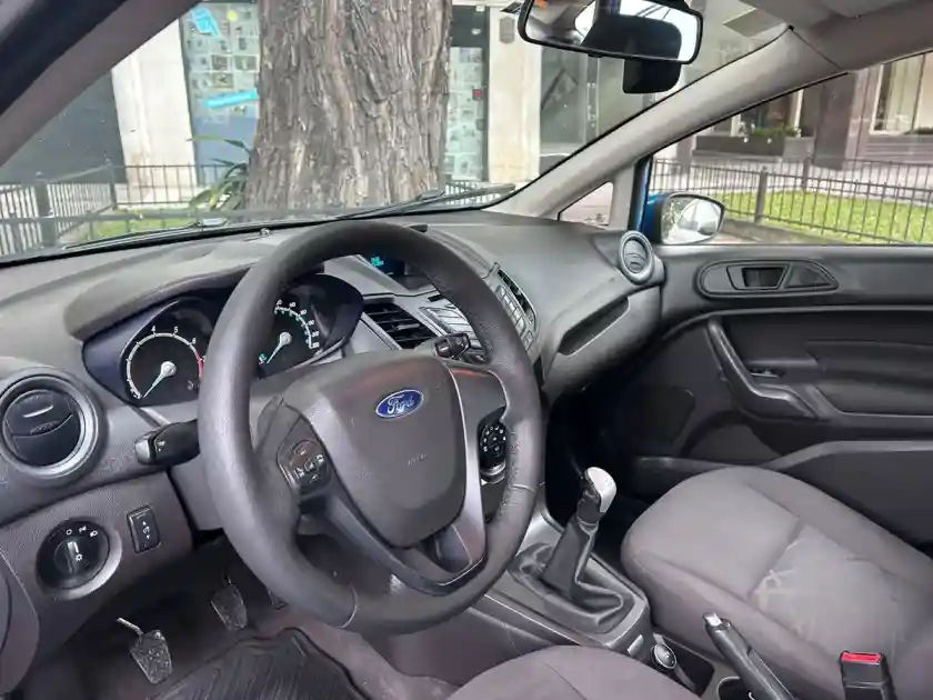 Ford Fiesta Kinetic 1.6 Se Plus 120Cv 2014 - foto 3