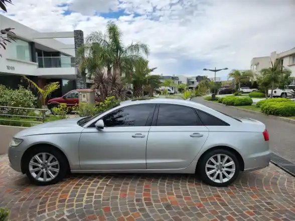 Audi A6 3.0 Tfsi Stronic Quattro 333Cv 2013 - foto 2