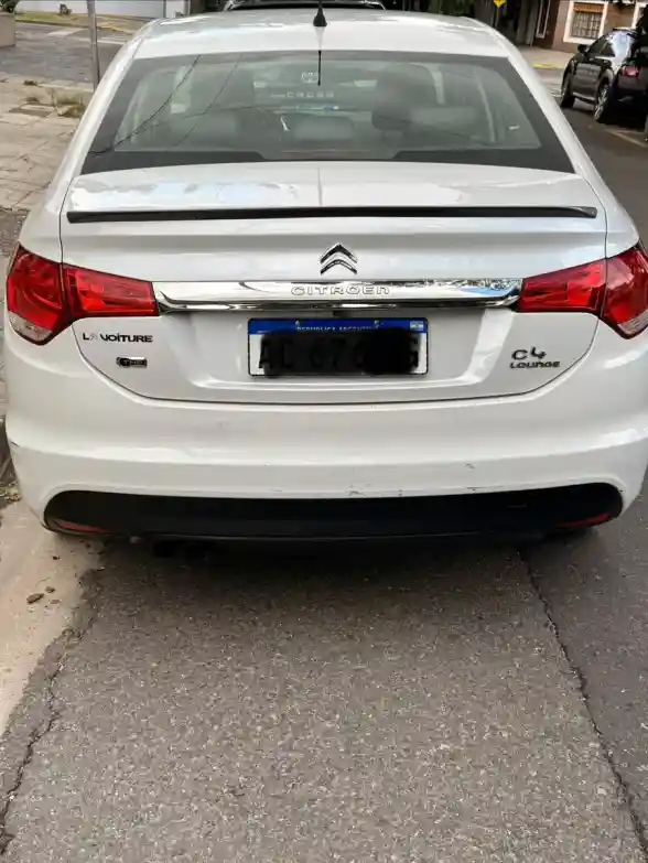 Citroën C4 Lounge 1.6 Thp 165 Feel Pack 10 Años 2018 - foto 3