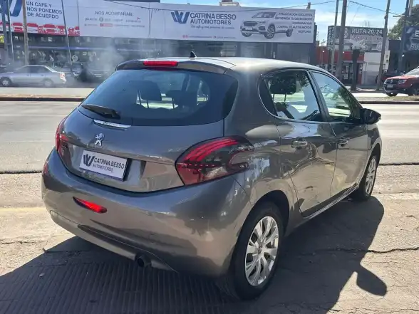 Peugeot 208 1.5 Active 2017 - foto 5