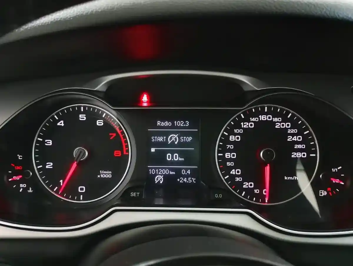 Audi A4 1.8 Ambition Tfsi 170Cv 2015 - foto 5