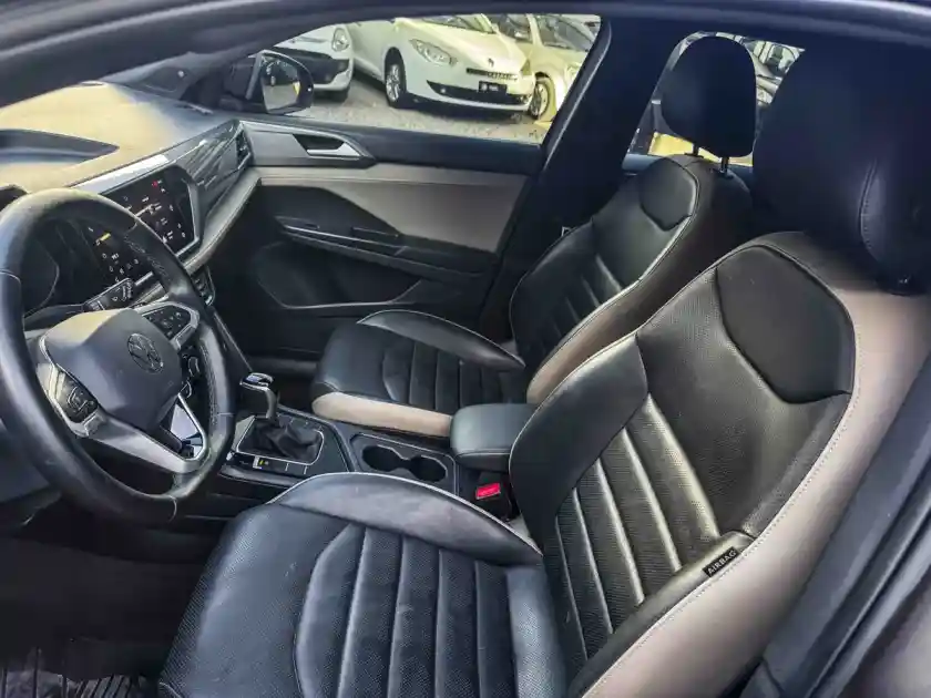 Volkswagen Taos 1.4 250 Tsi Highline 2023 - foto 5