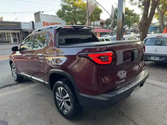 Fiat Toro 2.0 Volcano 4X4 At 2017 - foto 4