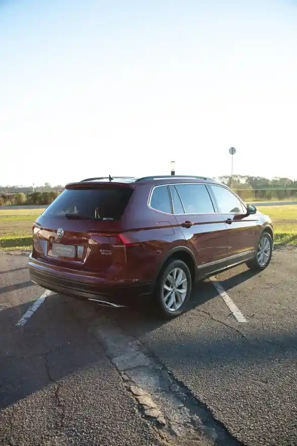 Volkswagen Tiguan Comfortline 2018 - foto 3