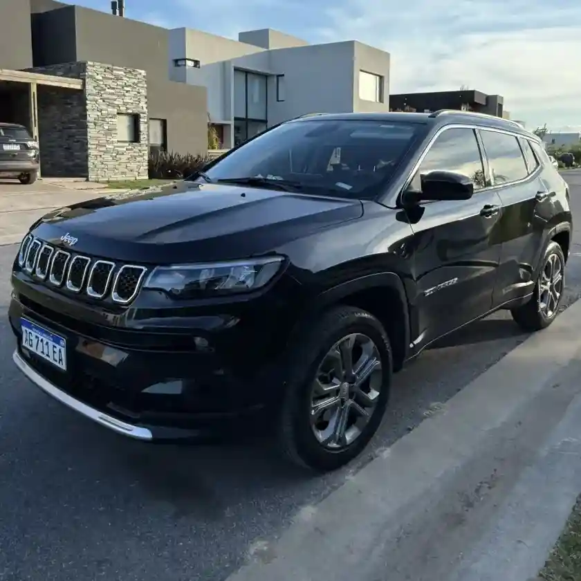 Jeep Compass 1.3 Longitude At6 2024 - foto 1