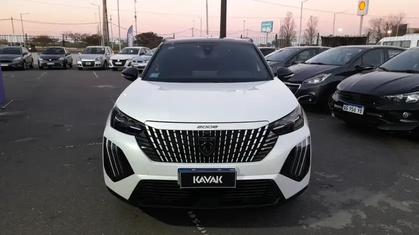 Peugeot 2008 1.0 T200 Gt Auto 2025 - foto 2