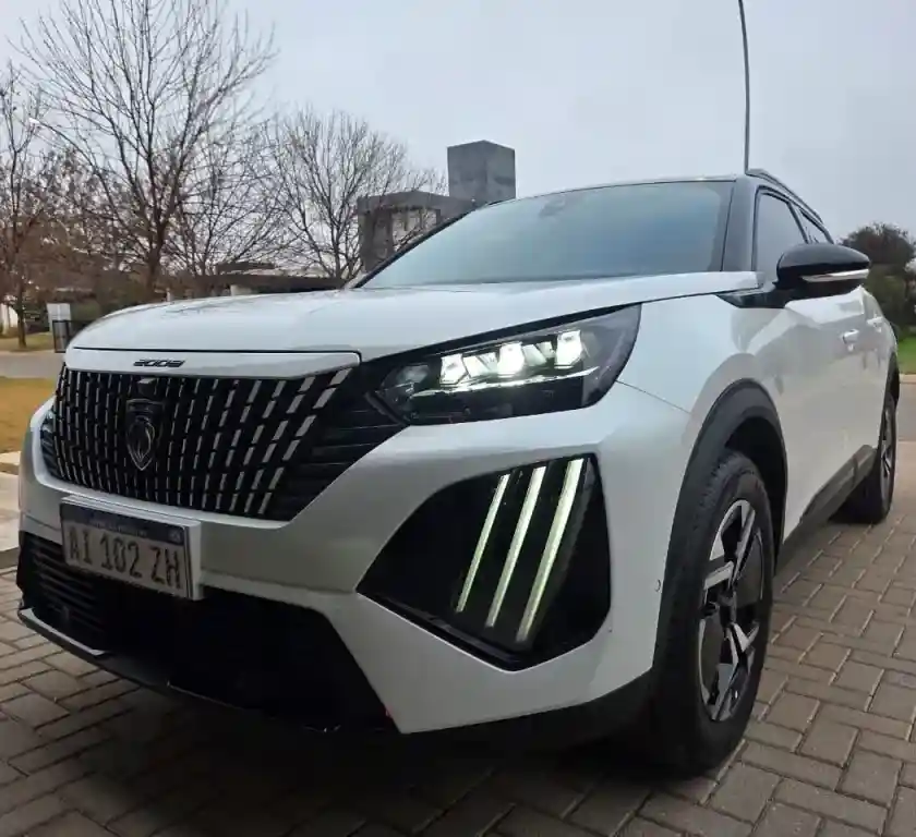 Peugeot 2008 1.0T Gt 2026 - foto 1