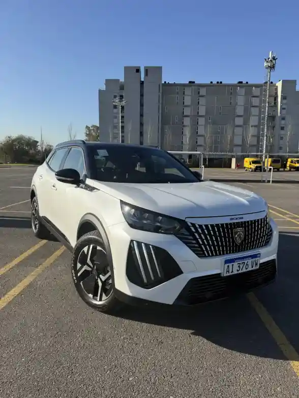 Peugeot 2008 2026 - foto 1