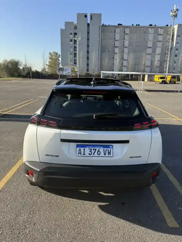 Peugeot 2008 1.0T Gt 2026 - foto 2