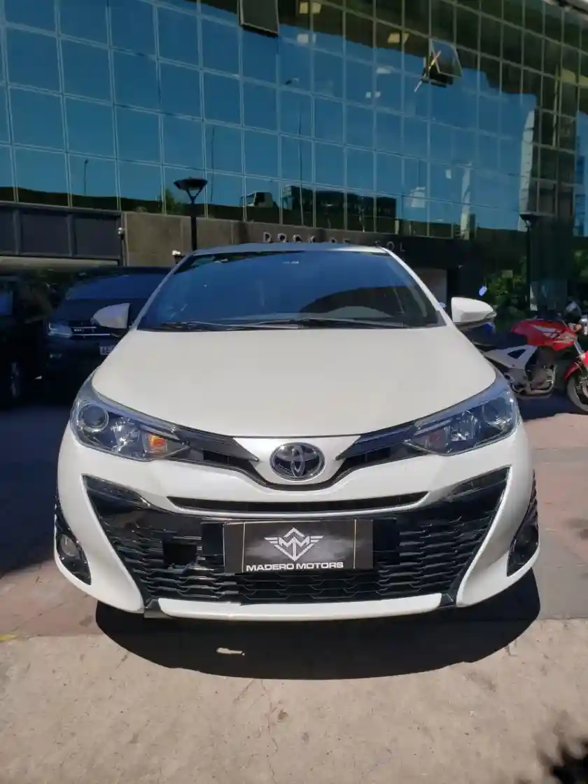 Toyota Yaris 1.5 107Cv Xls Pack Cvt 2020 - foto 2