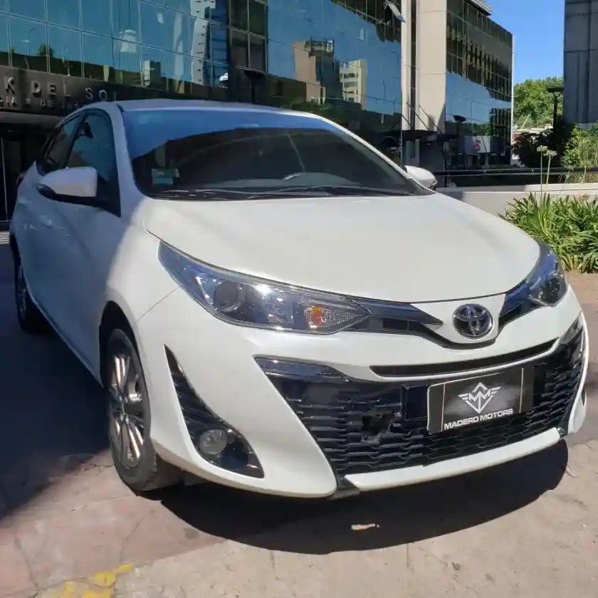 Toyota Yaris 1.5 107Cv Xls Pack Cvt 2020 - foto 3