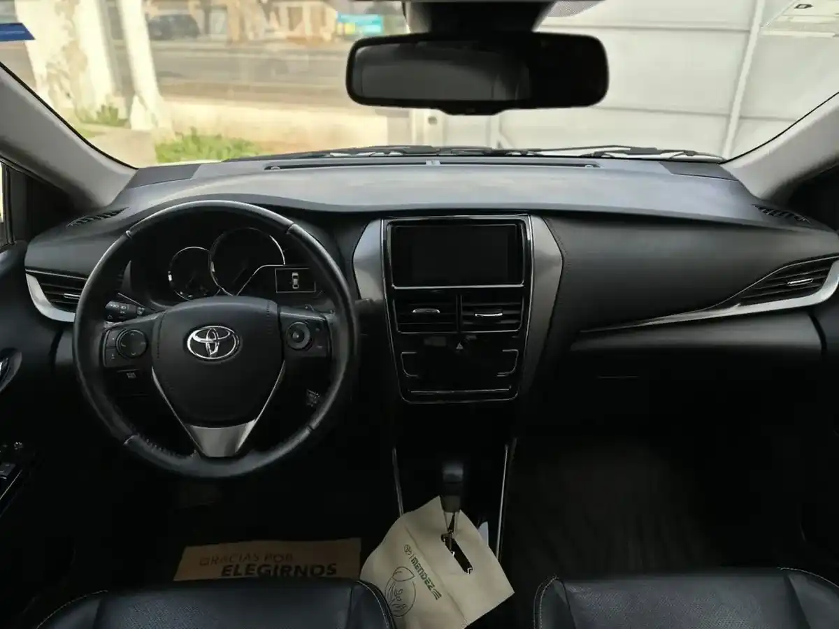 Toyota Yaris 1.5 4 Ptas Xls Pack Cvt L/22 2024 - foto 4
