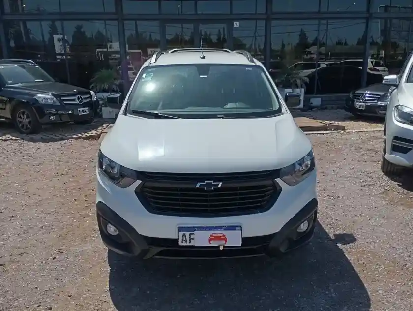 Chevrolet Spin 1.8 Activ 7As At 2023 - foto 2