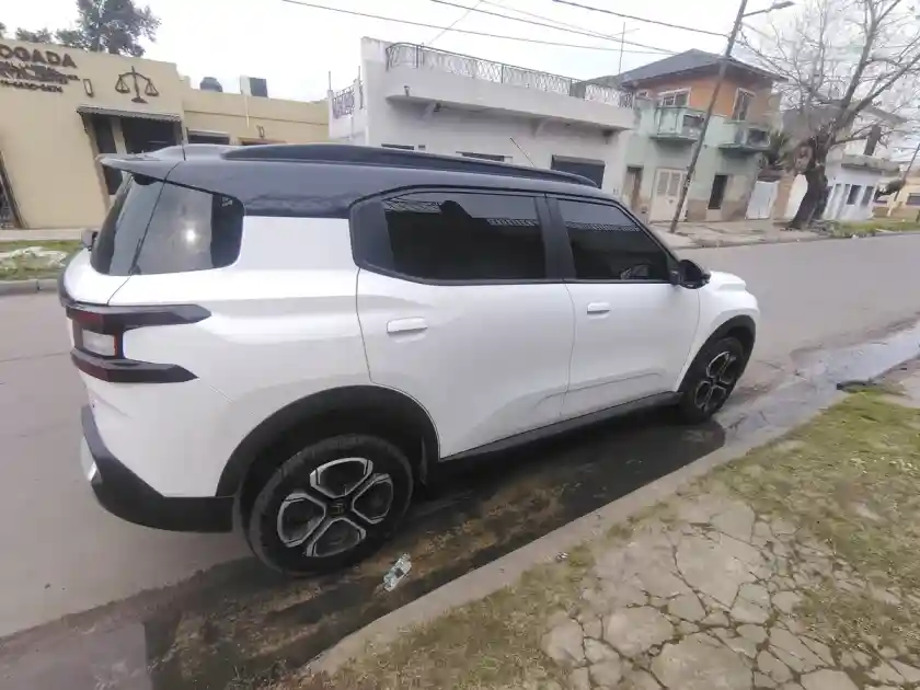 Citroën C3 Aircross 1.0 Shine Turbo 200 Cvt Bitono 7As 2024 - foto 4