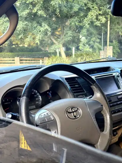 Toyota Hilux Sw4 3.0 Srv Cuero I 171Cv 4X4 2012 - foto 5