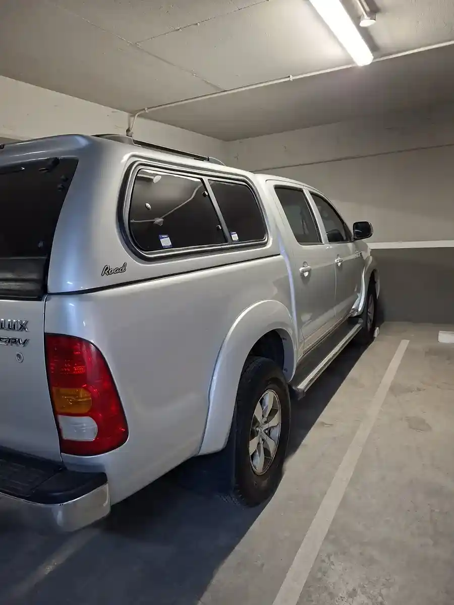 Toyota Hilux Pick-Up 3.0 I Srv Cab Doble At 4X4 Cuero 2009 - foto 3