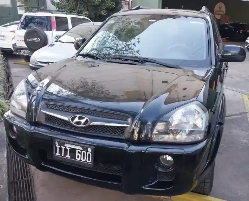 Hyundai Tucson 2010 - foto 1