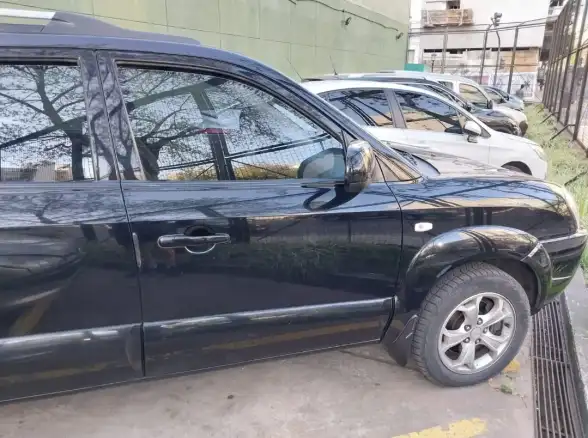 Hyundai Tucson 2.0 Crdi 2Wd 4At 2010 - foto 4