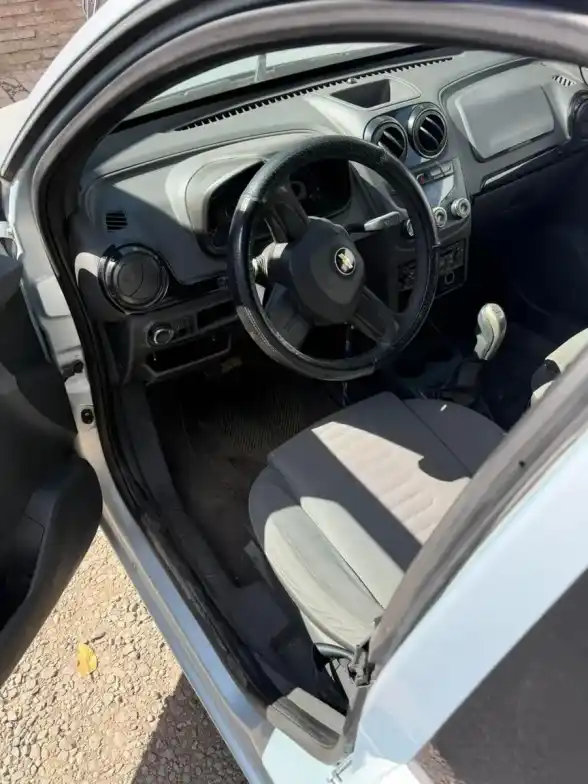 Chevrolet Agile 1.4 Ls 2011 - foto 3