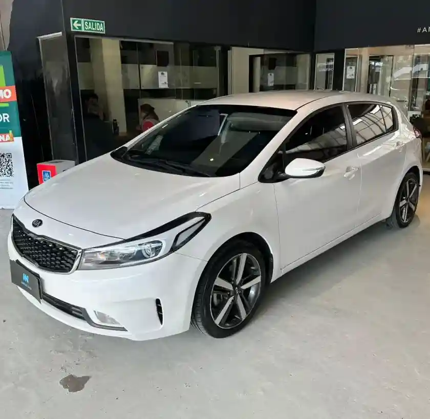 Kia Cerato 2018 - foto 1