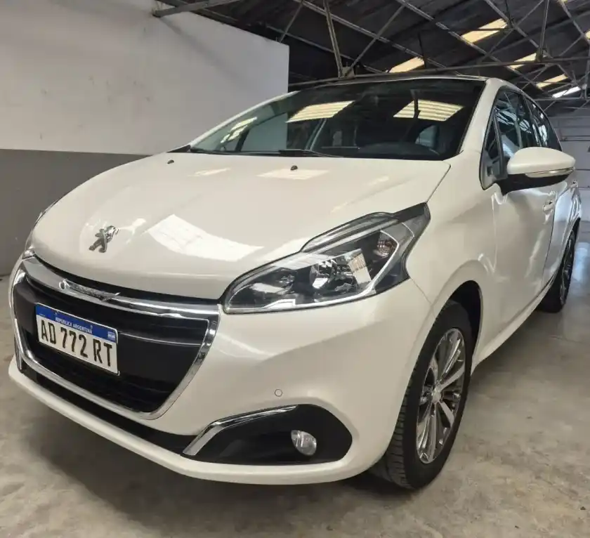 Peugeot 208 2019 - foto 1