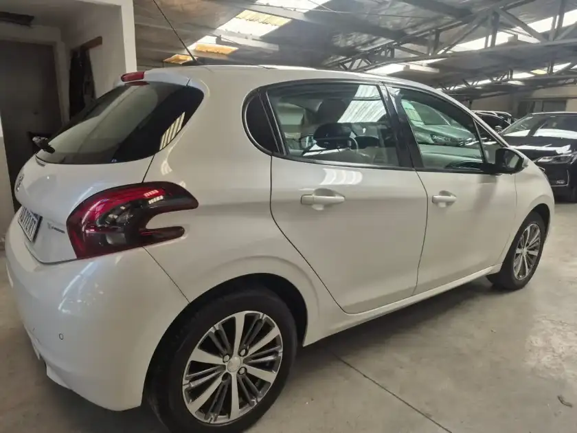 Peugeot 208 1.6 Feline 2019 - foto 4